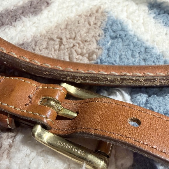 Dooney & Bourke Vintage Black and Tan Leather Bag - Picture 4 of 10